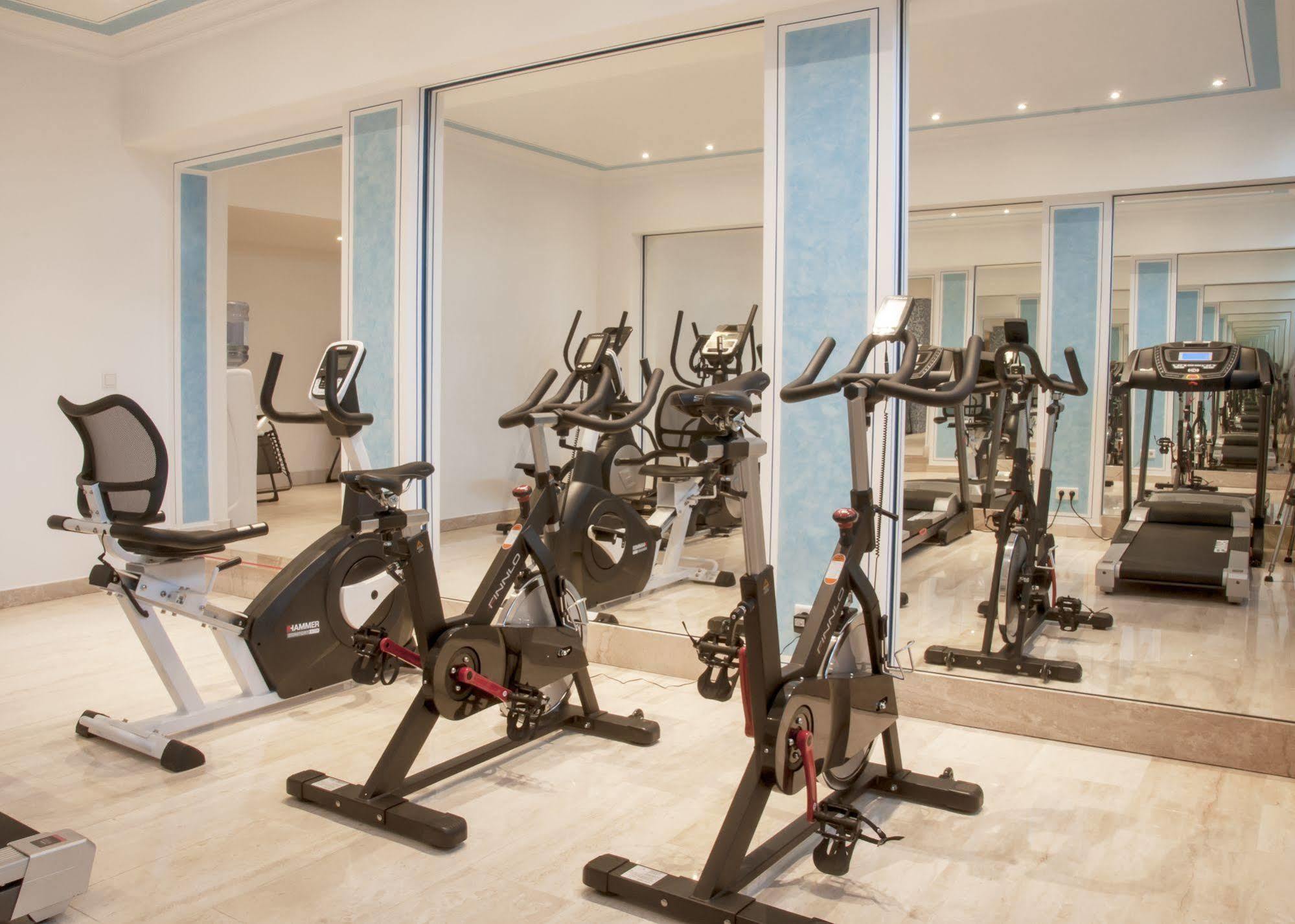Отель Grand Palladium 4*